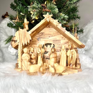 Handmade Olive Wood Nativity Set: Holy Land Christmas Decoration