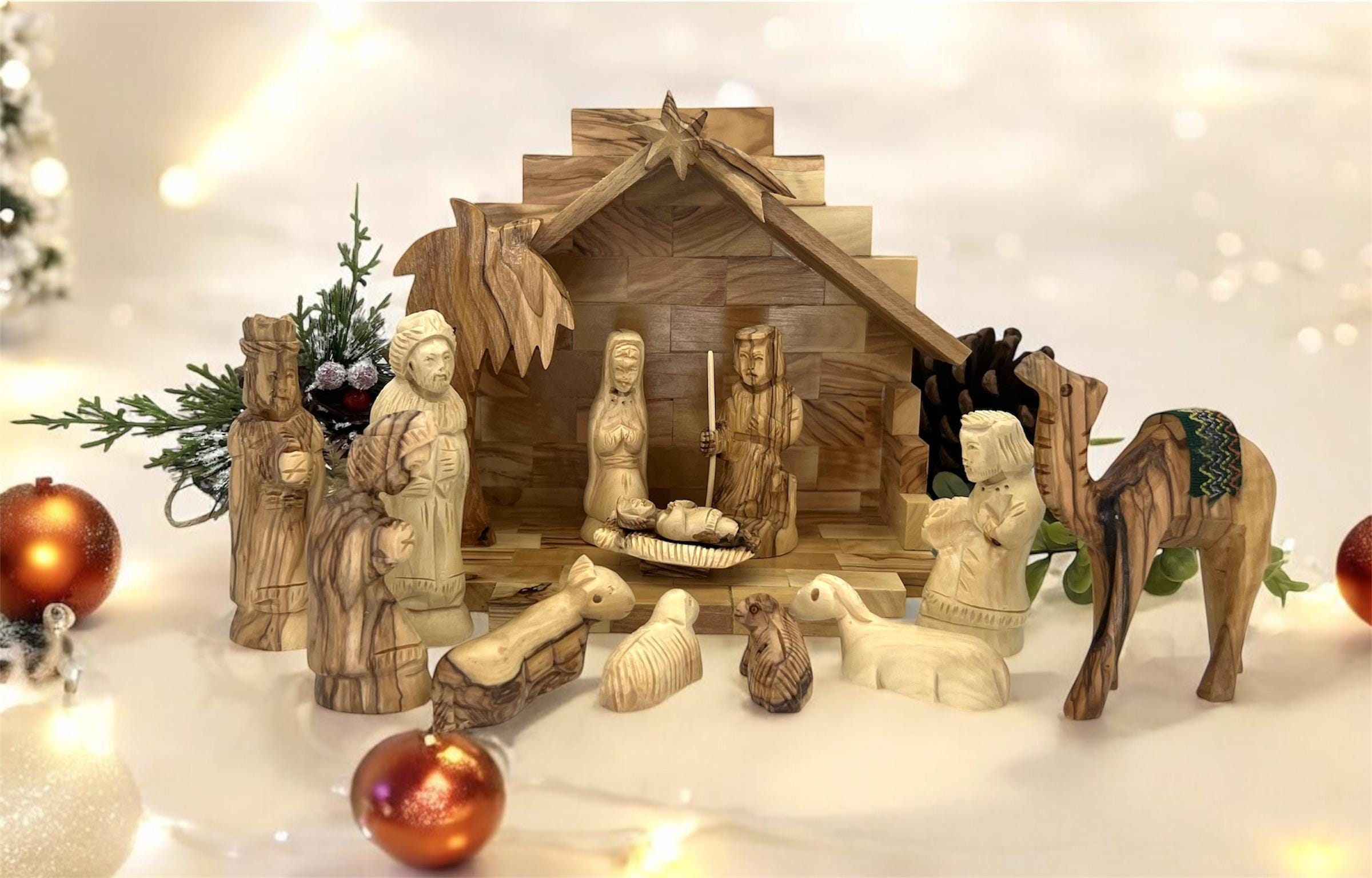 キリスト生誕のクリスマス飾り オリーブ材 ベツレヘム製 手彫り人形と