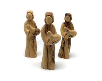 Olijfhouten standbeeld goede herder: religieus geschenk, decor heilig land