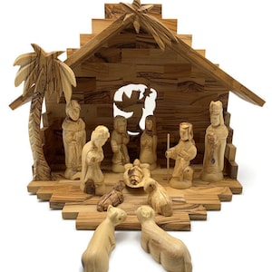 Olive Wood Christmas Nativity Set: Hand Carved Holy Land Decor