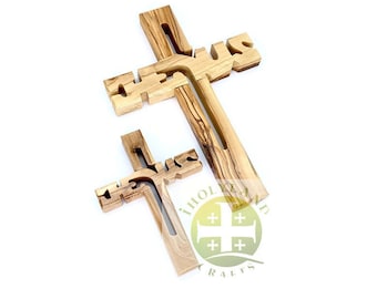 Altes Kreuz Jesus Kreuz zum Aufhängen Holz teilweise Metall und