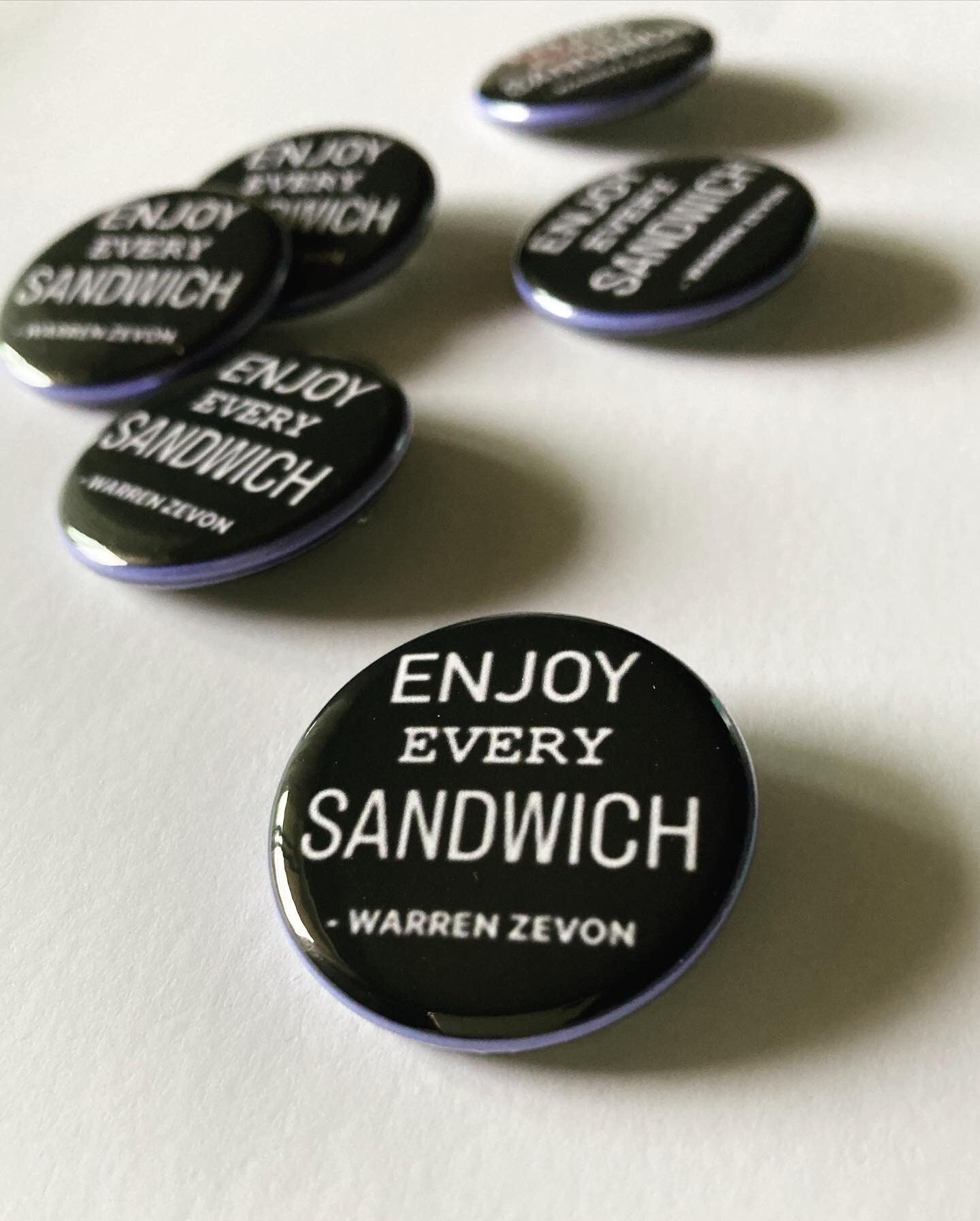 Enjoy The Now - Cute Pins for Bags, Mindfulness Button Pins and Badges, Mental Health Pins for Backpacks, Colorful 70s Retro Aesthetic Pins