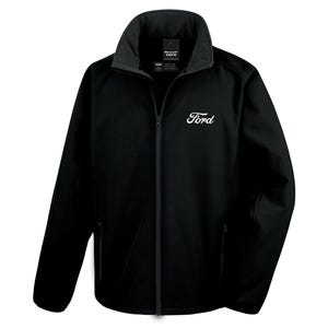 Peut inclure: Veste softshell noire avec un logo Ford brodé en blanc.