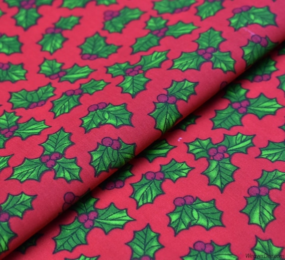CHRISTMAS HOLLY AND BERRIES FESTIVE POLYCOTTON GREEN FABRIC 112cm WIDE PER METRE