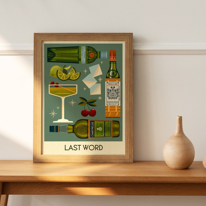Puede incluir: Una ilustraci&oacute;n enmarcada de una receta de c&oacute;ctel llamada "Last Word". La ilustraci&oacute;n presenta un c&oacute;ctel verde en una copa de martini, botellas verdes y amarillas, cerezas, gajos de lima y cubitos de hielo sobre un fondo verde.