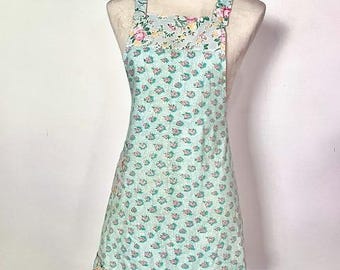 Apron Full Length Vintage Collectible Flower Pinafore Shabby Chic Pioneer