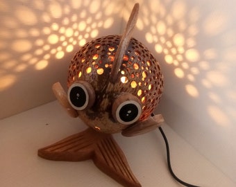 Natural Elegance: Handcrafted Coconut Shell Table Lamp - Fish