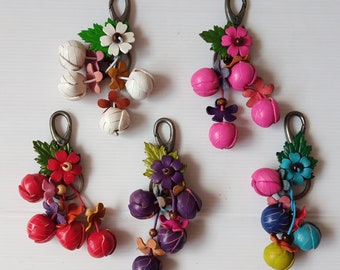 Beautiful and Durable Leather Flower Keyring for Your Handbag No.04