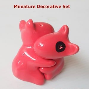 Red Ceramic Hugging Dogs Salt Pepper Shakers – Miniature Couple Figurine Collectible