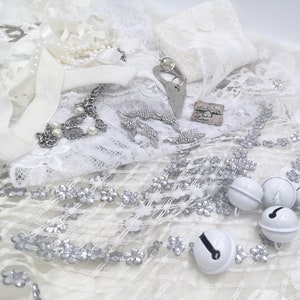 Pacchetto creatività Bianco Vintage Vintage pizzo trim nastri charms Mixed media Creation bundle Wedding décor junk Journal Art Embellishment