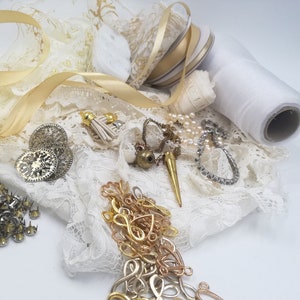 Pacchetto creatività Bianco Vintage Vintage pizzo trim nastri charms Mixed media Creation bundle Wedding décor junk Journal Art Embellishment