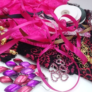 Pack créativité Hot Pink rubans garniture dentelle charme glands Mixed media Création bundle Party décor junk Journal Art Embellishment