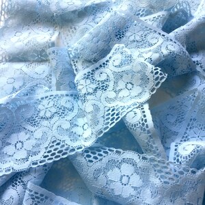 Vintage Zweedse kant trim lichtblauw gesneden op maat 2,7 inch breed Mooie bloemen kant trim Scandinavisch design jaren '60 kant beperkte voorraad