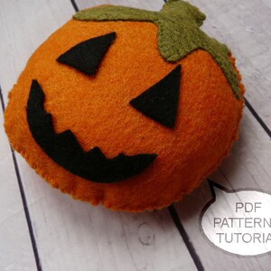 Halloween toy haunted house PDF Felt Sewing Pattern Easy ornaments Halloween Decoration Garland Nursery Decor Baby Shower Decoration Digital
