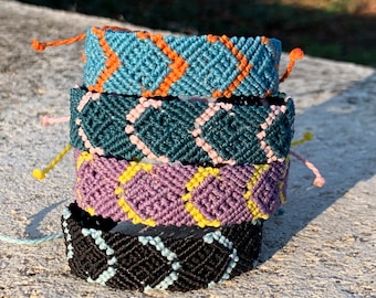 Men's micro macrame bracelet, Friendship bracelet, Jewelry bracelet, Gift bracelet, Handmade bracelet, Adjustable bracelet, Waterproof