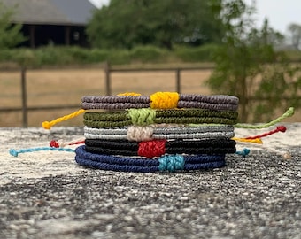Men's micro macrame bracelet, Handmade bracelet, Friendship bracelet, Jewelry bracelet, Gift bracelet, One size