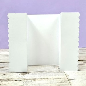 Luxury Shaped Card Blanks & Envelopes - Scalloped Gatefold Card