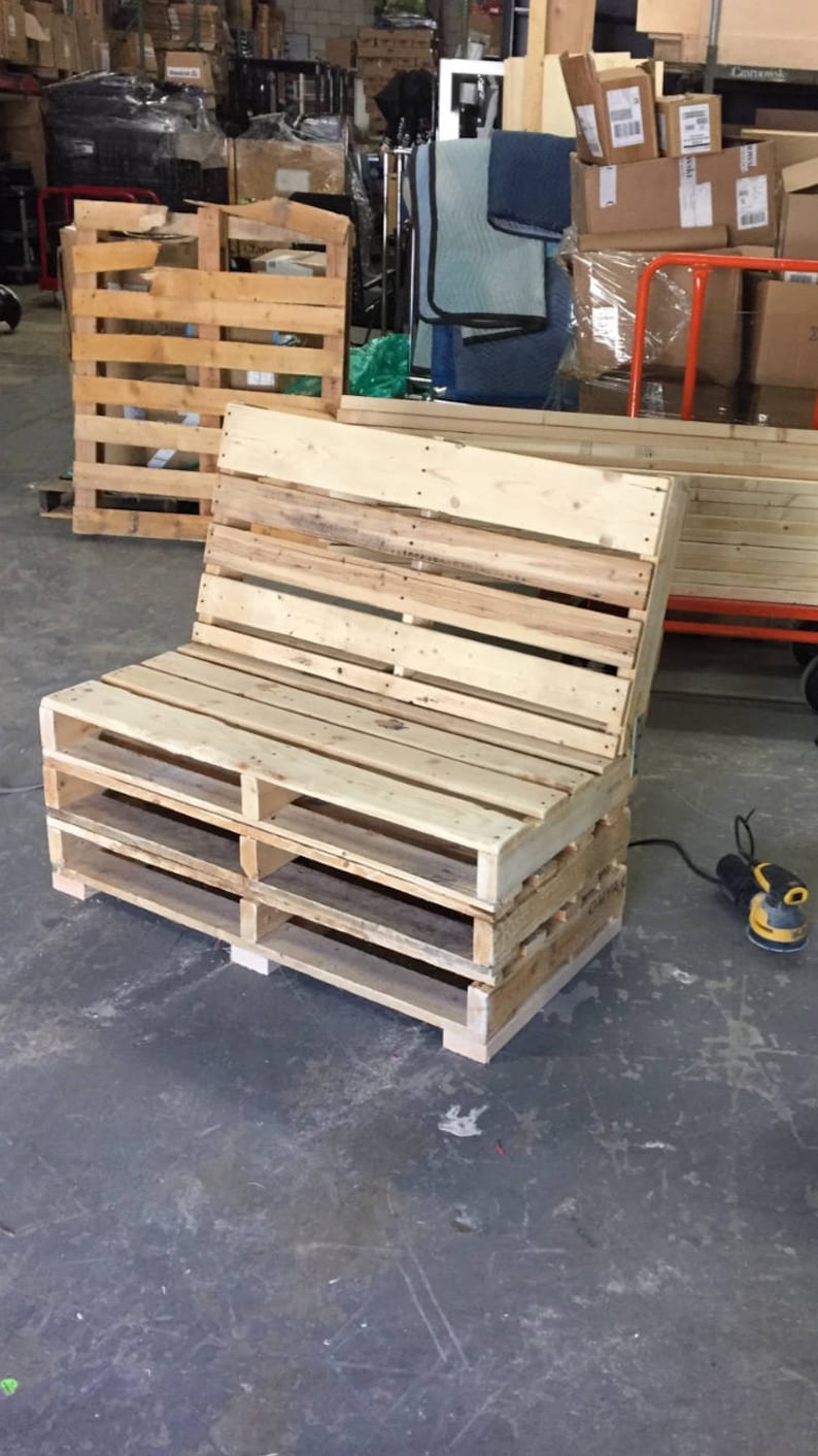 How To Make A Chair Out Of Pallets - supedesign