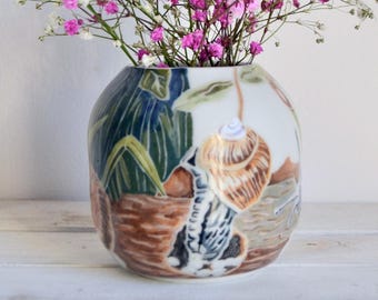 Porcelain Flower Vase-Handmade Ceramic Planter-Snail Art Vase-Custom Snail Decor Vase-Pottery Vase-Snail and Nature Pottery-Snail Design