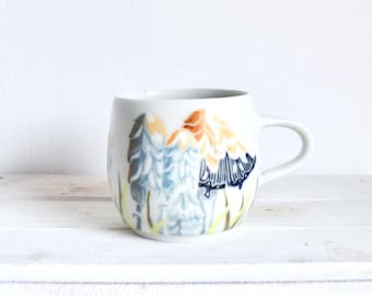 Ręcznie robiony kubek ceramiczny z porcelany, kubek z grzybem ceramicznym, kubek do kawy, sztuka natury i grzybów, unikatowy kubek do kawy, dekoracja z grzybem, kudłata grzywa