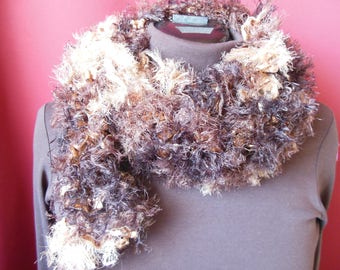 Choose from 4 colors scarf