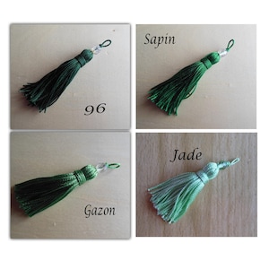 Pompon has green pearl