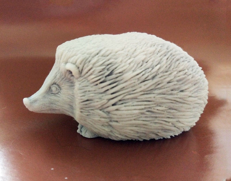 Small Hedgehog Figurine Marble Stone Animal Garden Art Souvenir Handmade Hedgehog Statuette Realistic Figurine