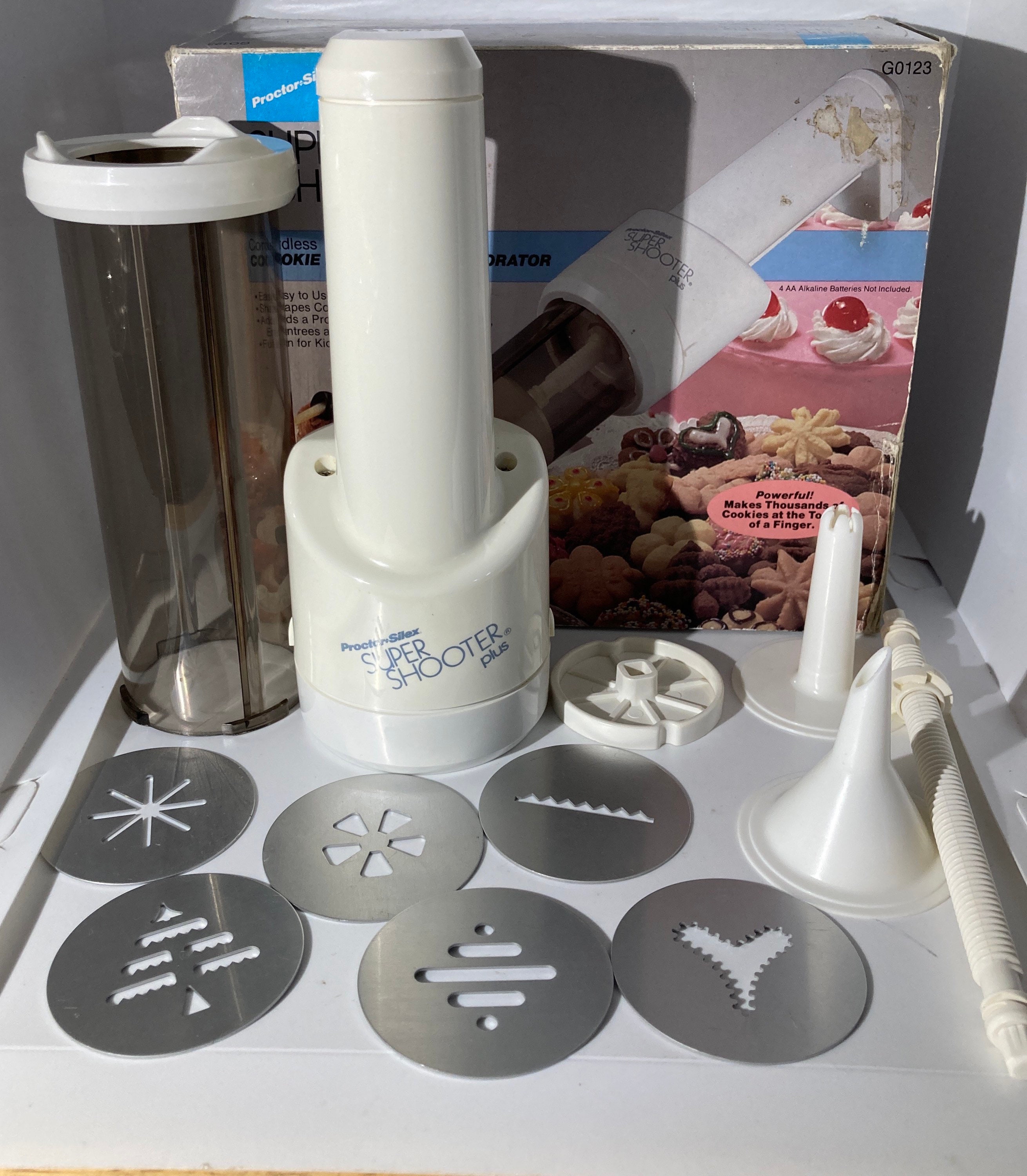 Hamilton Beach Super Shooter Cordless Cookie Press and Food Decorator