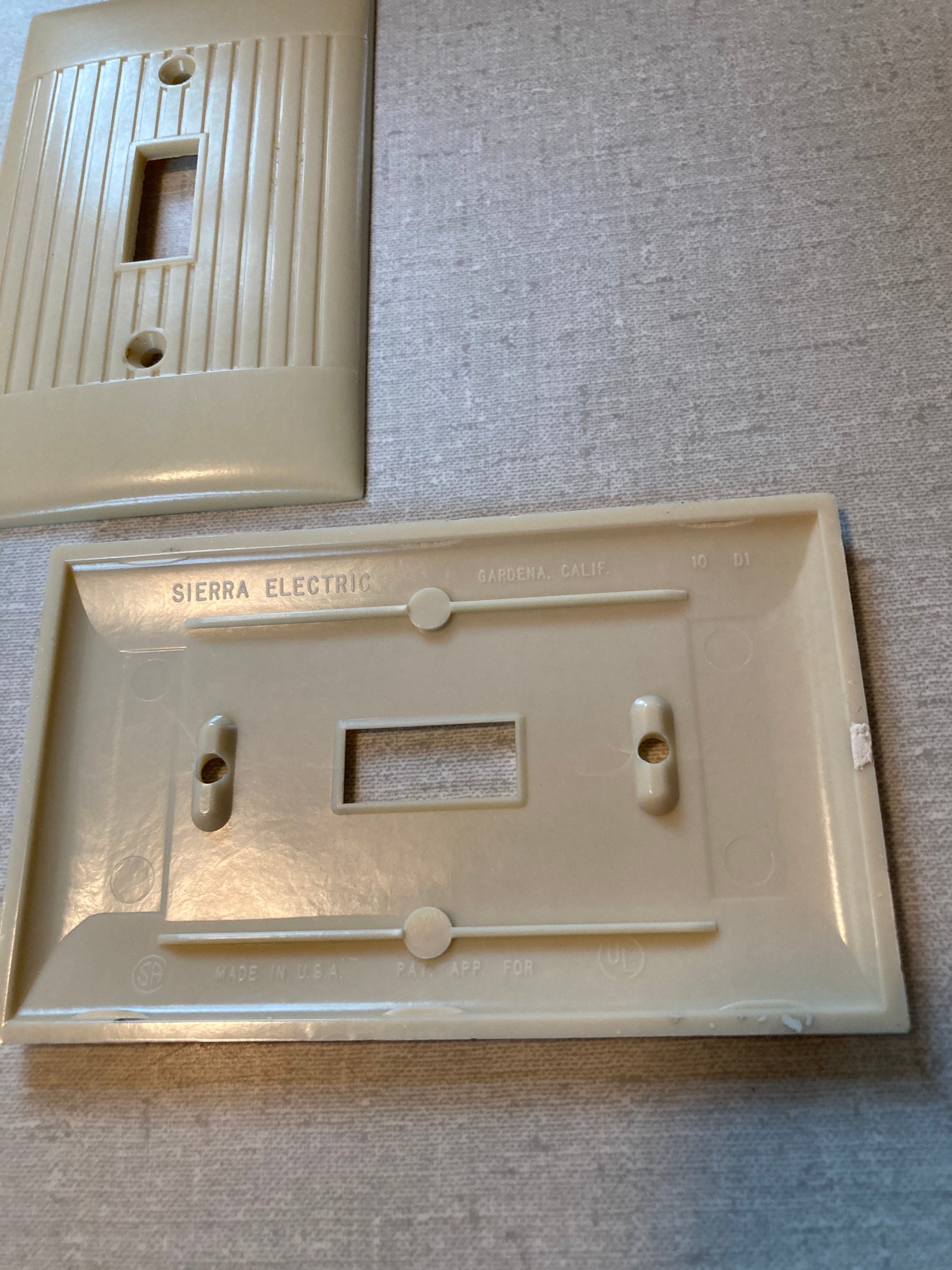 Bakelite Sierra Set of 3 Electrical Switch Plates Vintage Etsy