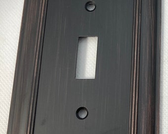 1 Metal Toggle Light Switch Wall Plate Decorative, Bronze.