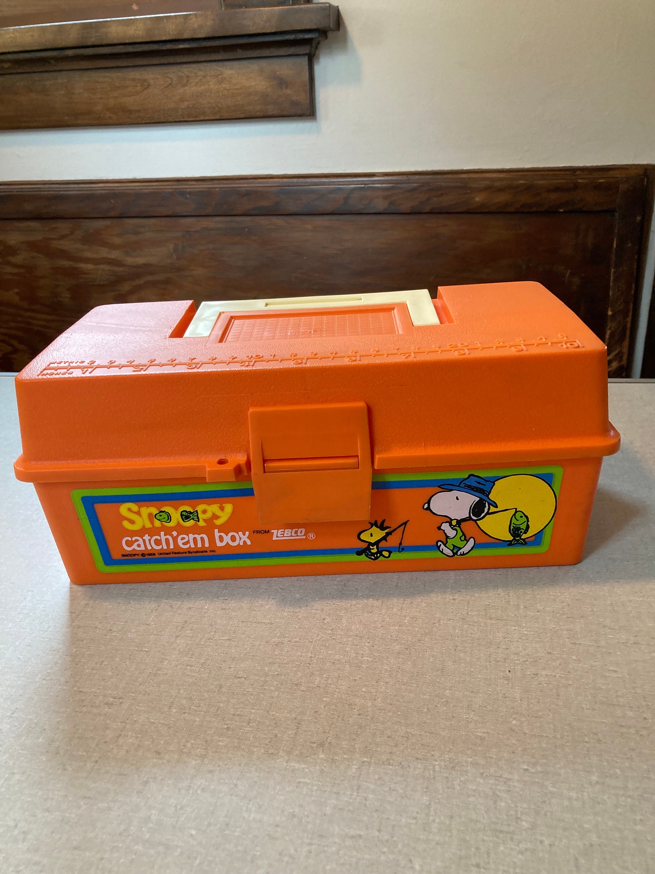 木製・SNOOPY・塩ビ 編み込みBOX! 昭和レトロ! 希少! Zebco Snoopy Catch 'em Box 1958 Vintage Children's Fishing Tackle