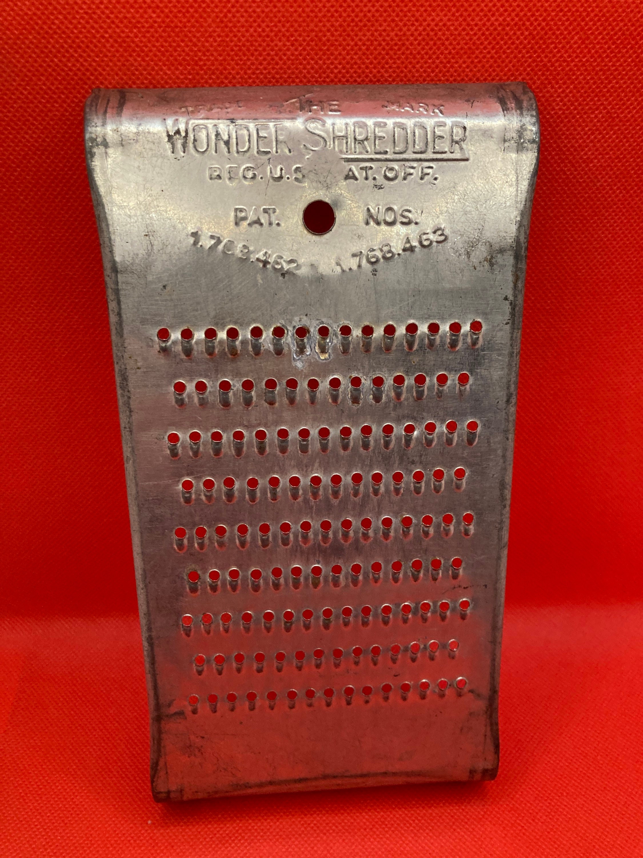 Vintage Wonder Shredder Food Grater, Set of 2 (c.1930s) – Rush