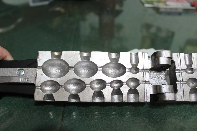 Vintage Egg Sinker Mold 9 Assorted Sizes 18 To 3 Oz Mold Model EG-9-A