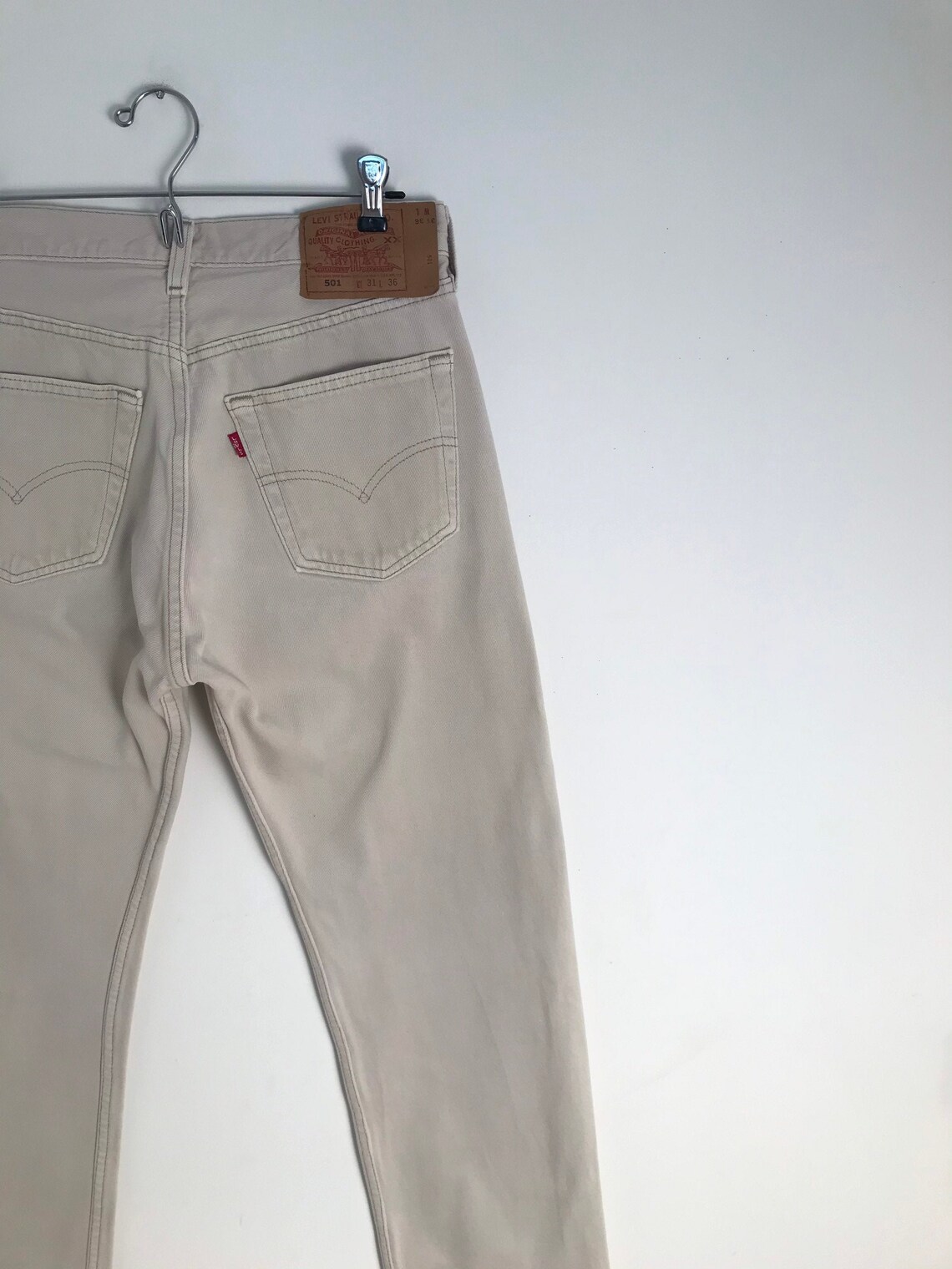 beige 501 levis