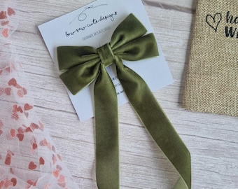 Olive green luxury velvet ribbon bow perfect for Christmas, adult hair accessory, elegant hair bow, Velvet barrette bow, classic hair ribbon