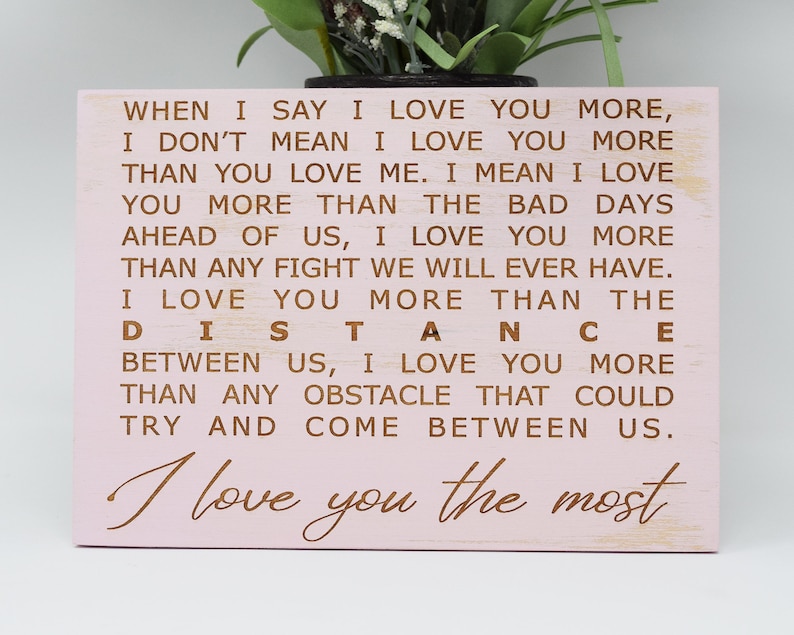 Cuando digo que te quiero más... Te quiero más que la distancia 5x7, 8x12, 10x15, 15x22, 20x30, 24x36 Grabado Signo de madera Grabado Signo de madera imagen 4