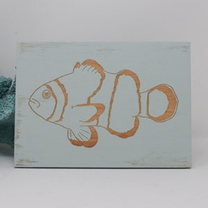 Clown fish 5x7, 8x12, 10x15, 15x22, 20x30, 24x36 Engraved Wood Sign