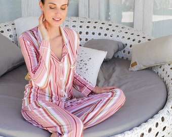 Bridesmaid Gift | Bridesmaid PJ set | Pink Bridesmaid Pajamas | Women Pajamas long | Striped Pajama Set | Bride PJ set | Flowergirl Pajamas