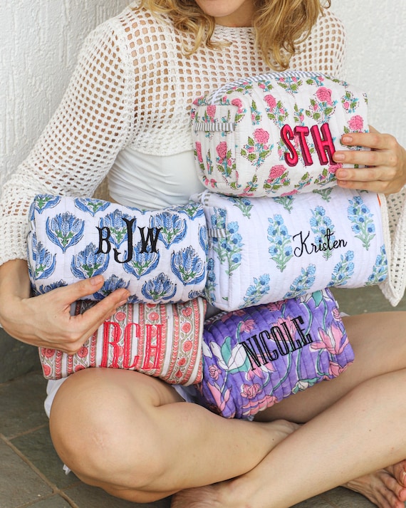 Personalized Makeup Bag Monogram Makeup Pouch Gift for Her Floral Quilted Cosmetic Bag with Name Embroidered Corporate Gifts Christmas