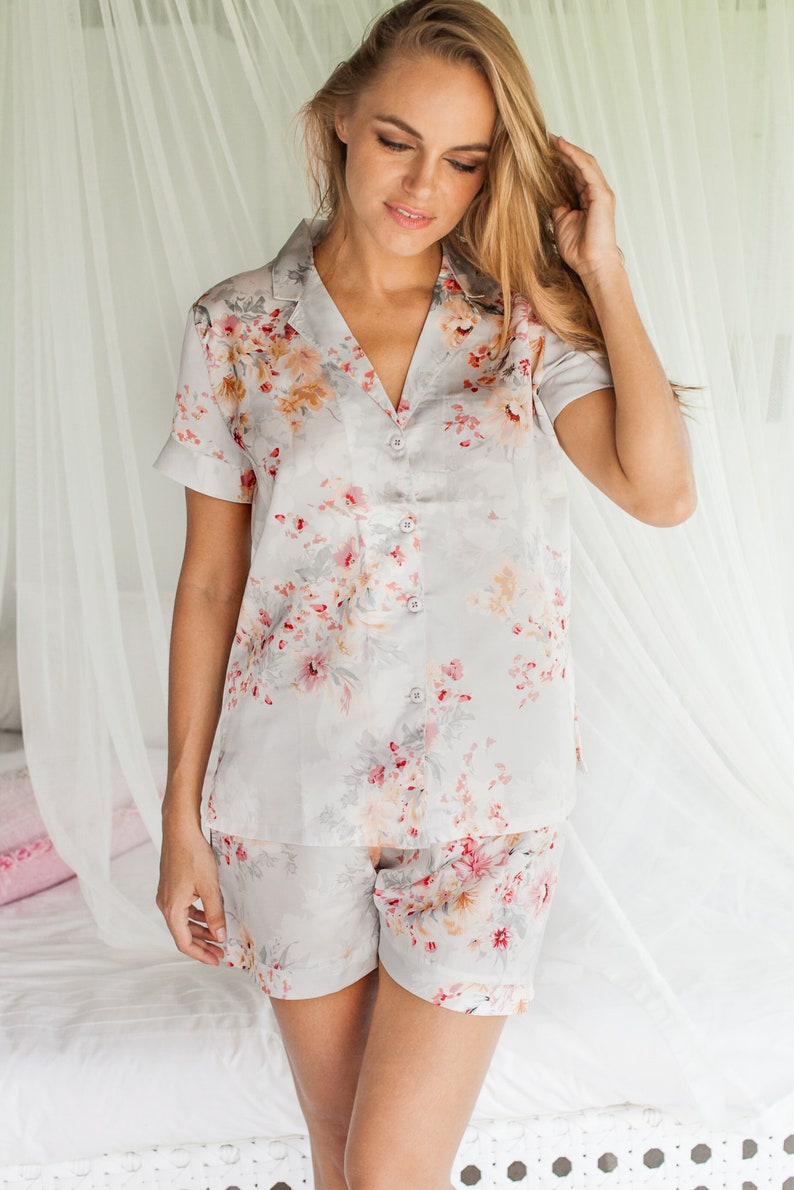 Bridesmaid Gift Bridesmaid Pajama Set Pajama Pants Etsy Canada