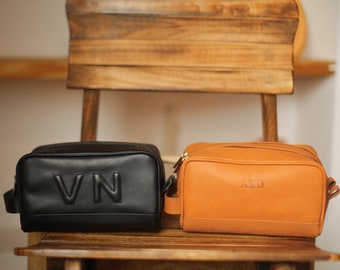 Personalized groomsmen proposal leather dopp kit mens leather toiletry bag mens Leather dopp kit