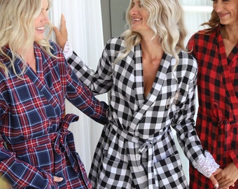 Bridesmaid Gift Winter Wedding Getting Ready Outfit | Plaid Bridesmaid Robes Flannel | Christmas Personalized Robe for Bridesmaid Proposal