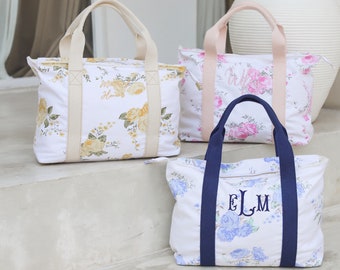 Custom Name Canvas Tote Bag for Bridesmaids, Bachelorette Gifts, Personalized Wedding Tote, Bridal Party Favor, Beach Tote, Shopping Tote