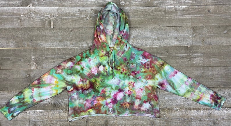 Tie Dye Pullover Women/'s Large Hoodie -Cropped Tie Dye Sweatshirt Tie Dye Lightweight Cropped Hooded Sweatshirt