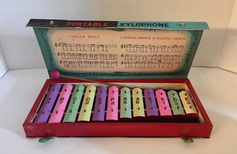 Vintage Portable Toy Xylophone by T.T Toys