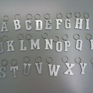 Letras del alfabeto, iniciales del nombre, elija su letra, llavero de aluminio
