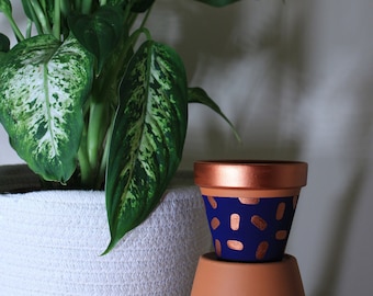 Hand painted terracotta plant pot for houseplants | Customisable pot with drainage and saucers to match | Great plant gift idea