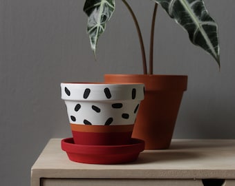 Hand painted terracotta plant pot for houseplants | Customisable pot with drainage and saucers to match | Great plant gift idea