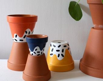 Hand painted terracotta plant pot for houseplants | Customisable pot with drainage and saucers to match | Great plant gift idea