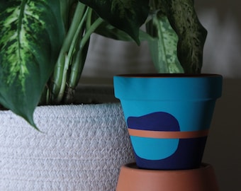 Hand painted terracotta plant pot for houseplants | Customisable pot with drainage and saucers to match | Great plant gift idea